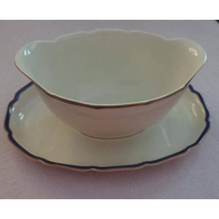 75553 Gravy Boat with Attached Underplate