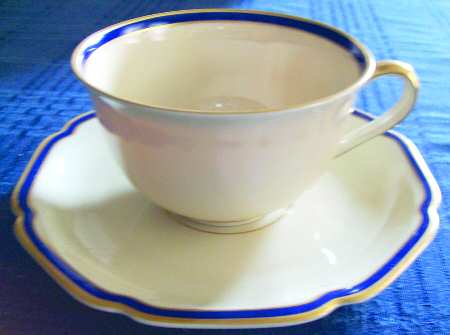 75553 Flat Cup & Saucer Set
