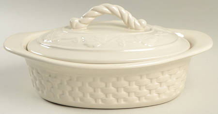 Veranda Oval Covered Vegetable