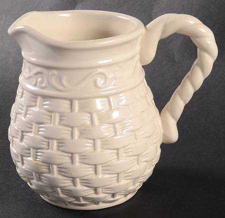 Veranda Creamer