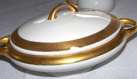 HUT1817 Round Covered Vegetable