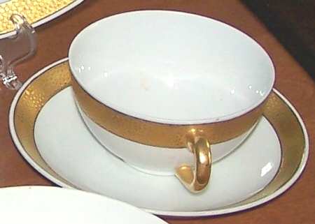 HUT1817 Flat Cup & Saucer Set