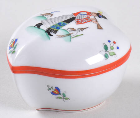 Giftware Small Heart Shape Box & Lid