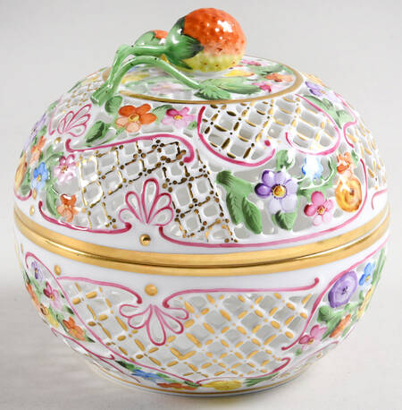 Giftware 5" Round Box & Lid by Herend