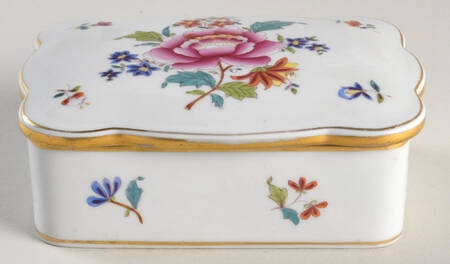 Giftware Cigarette Box & Lid