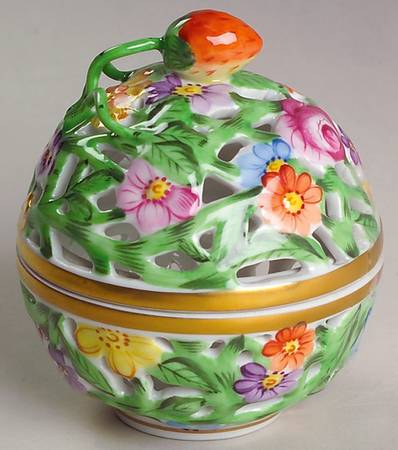 Giftware 2" Round Box & Lid by Herend