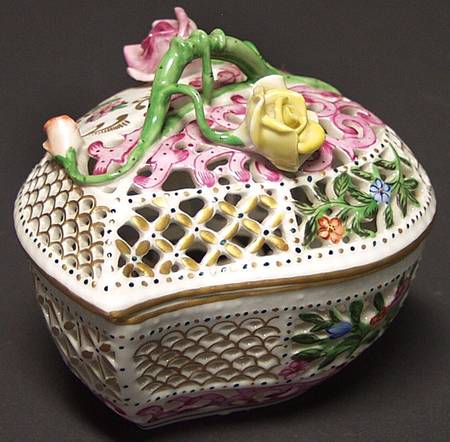 Giftware 3" Heart Shape Bon Bon & Lid