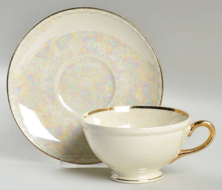 HLC2593 Footed Cup & Saucer Set