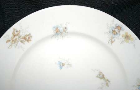 H3744 Dinner Plate