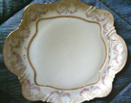 H5216 Square Handled Cake Plate