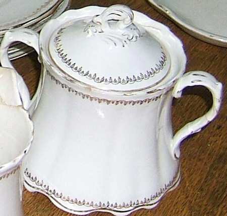 HLC3742 Sugar Bowl & Lid