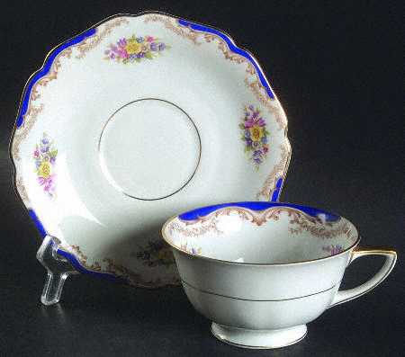 16198 Footed Cup & Saucer Set