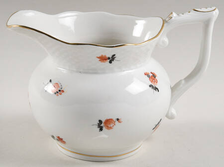 HER67 Oversize Creamer