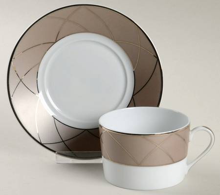Aurore with Arches Flat Cup & Saucer Set
