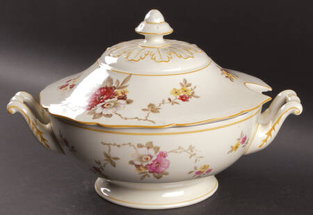 HUT1858 Tureen &  Lid
