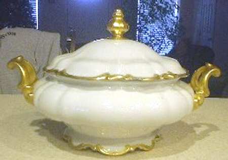 HUT1861 Round Covered Vegetable