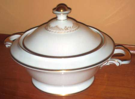 5503 Round Covered Vegetable