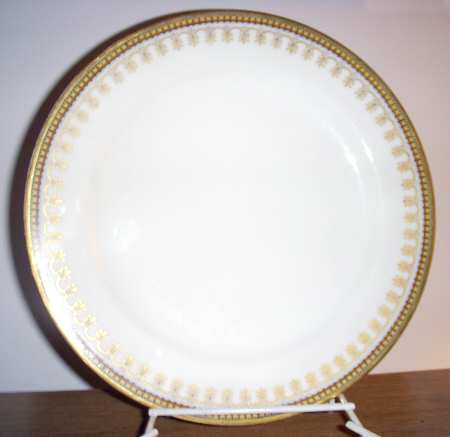 H3821 Luncheon Plate