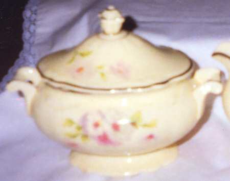 Fluffy Rose (Gold Trim) Sugar Bowl & Lid