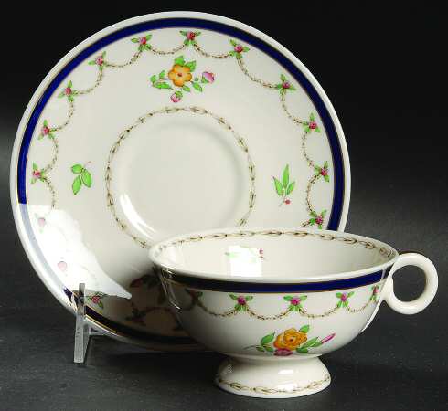Bryn Mawr Footed Cup & Saucer Set