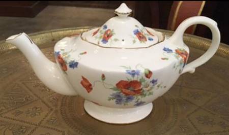 C1903 Teapot & Lid
