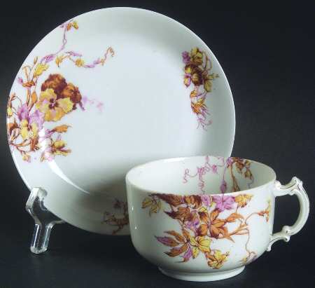 Schleiger 1152-25 Flat Cup & Saucer Set