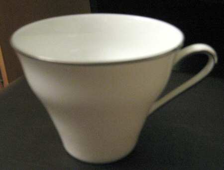 05067 Flat Cup