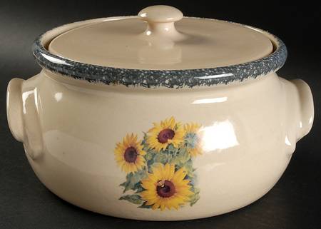 Sunflower 2 Qt Round Covered Casserole by Home & Garden Party