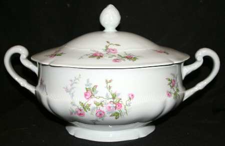 Sylvia White (Louis XV New) by Haviland