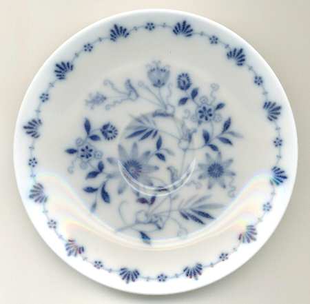 HUT1887 Saucer