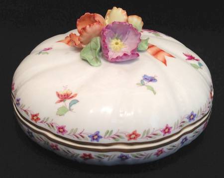 Niang 6" Candy Box with Lid