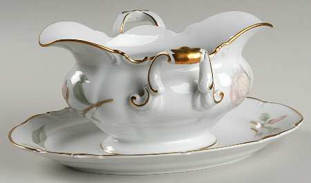 Magnolia (8230, Sylvia, White) Gravy Boat with Attached Underplate