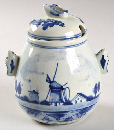 HLA18 Sugar Bowl & Lid