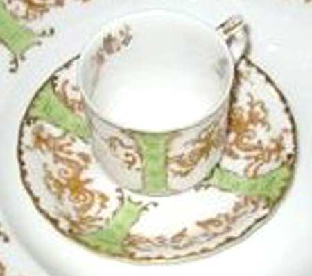 H3935 Flat Cup & Saucer Set