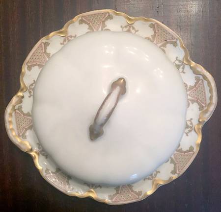 H3940 Round Covered Butter
