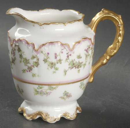 H3948 Creamer