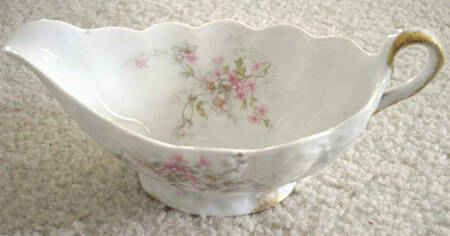 H3952 Gravy Boat