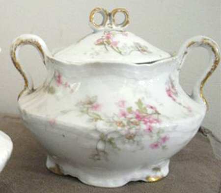 H3952 Sugar Bowl & Lid