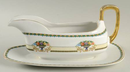 5993 Gravy Boat with Attached Underplate