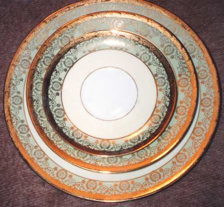 HUT1924 Saucer