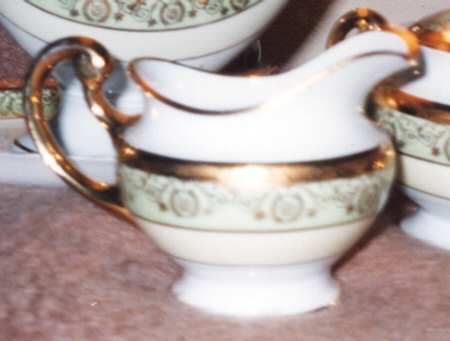 HUT1924 Creamer
