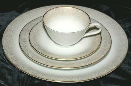 HC1160 Flat Cup & Saucer Set