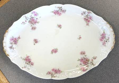 H3967 16" Oval Serving Platter