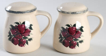 Apple Handled Salt & Pepper Set