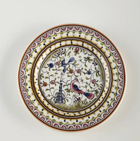 Pavoes Dinner Plate