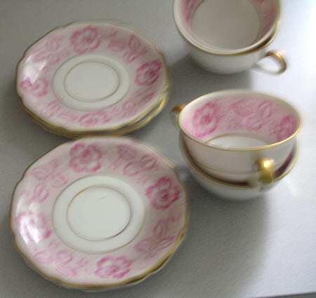 HC1168 Flat Cup & Saucer Set