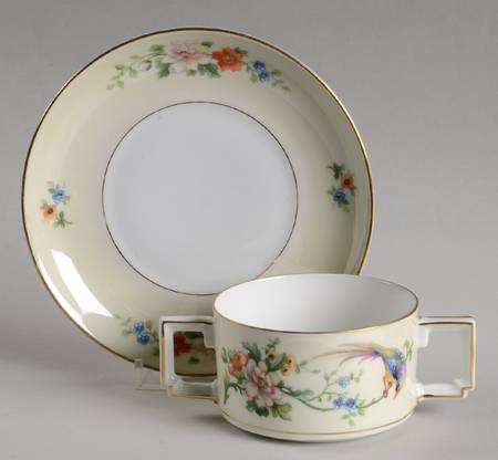 HC1169 Flat Cream Soup Bowl & Saucer Set