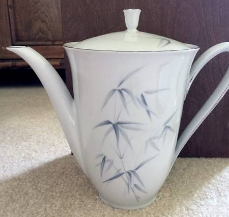 HUT1936 Coffee Pot & Lid