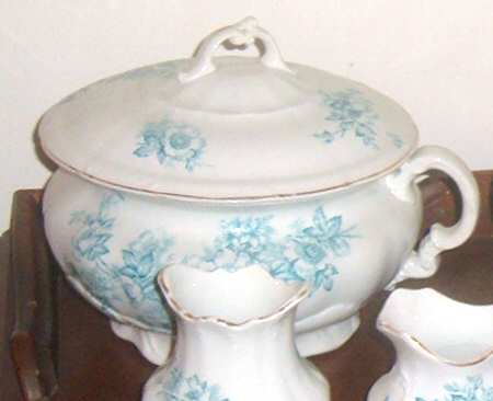 2026 1-2 Chamber Pot & Lid