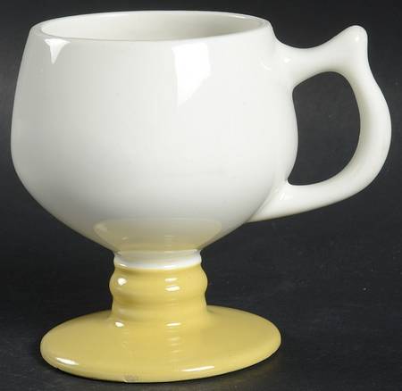 2274 Footed Mug